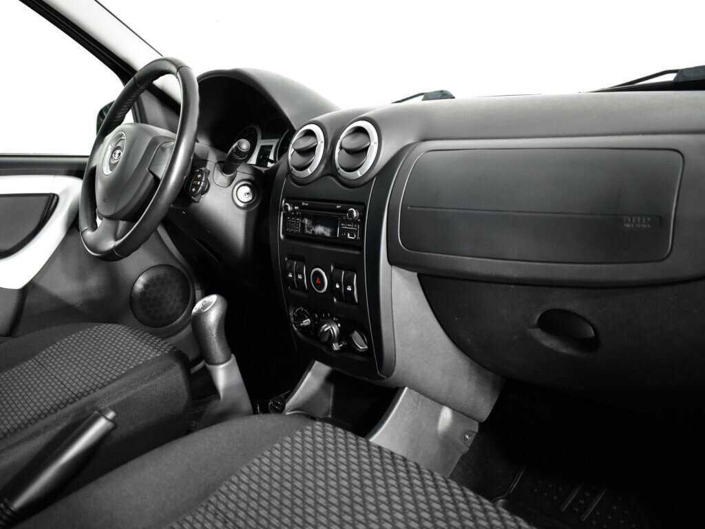 Lada (ВАЗ) Largus с пробегом — 2016 год. Фото: #8