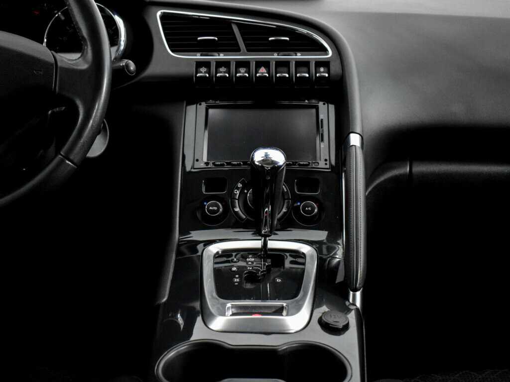 Peugeot 3008 с пробегом — 2014 год. Фото: #12