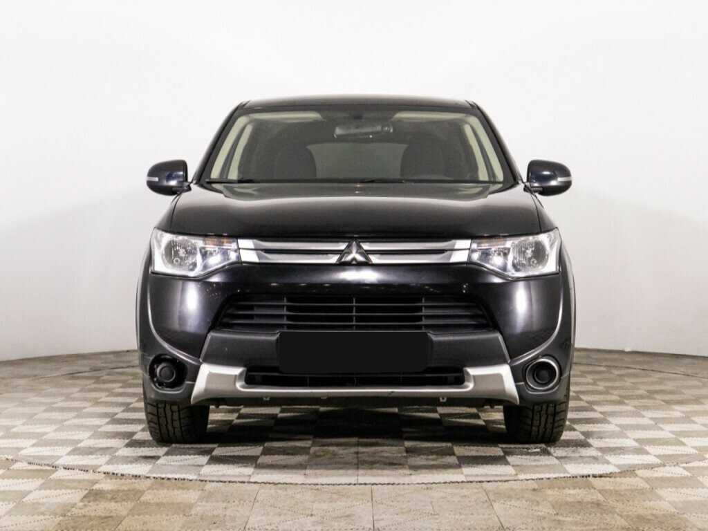 Mitsubishi Outlander с пробегом — 2014 год. Фото: #1