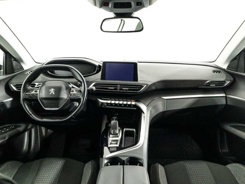 Peugeot 3008 с пробегом — 2017 год. Фото: #12