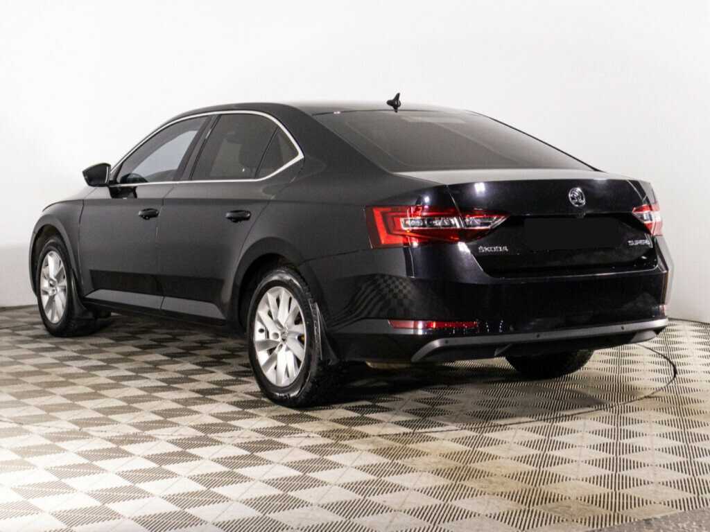 Skoda Superb с пробегом — 2017 год. Фото: #6