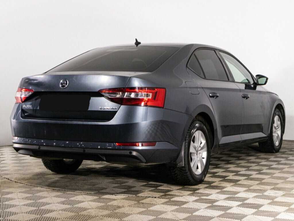 Skoda Superb с пробегом — 2018 год. Фото: #3