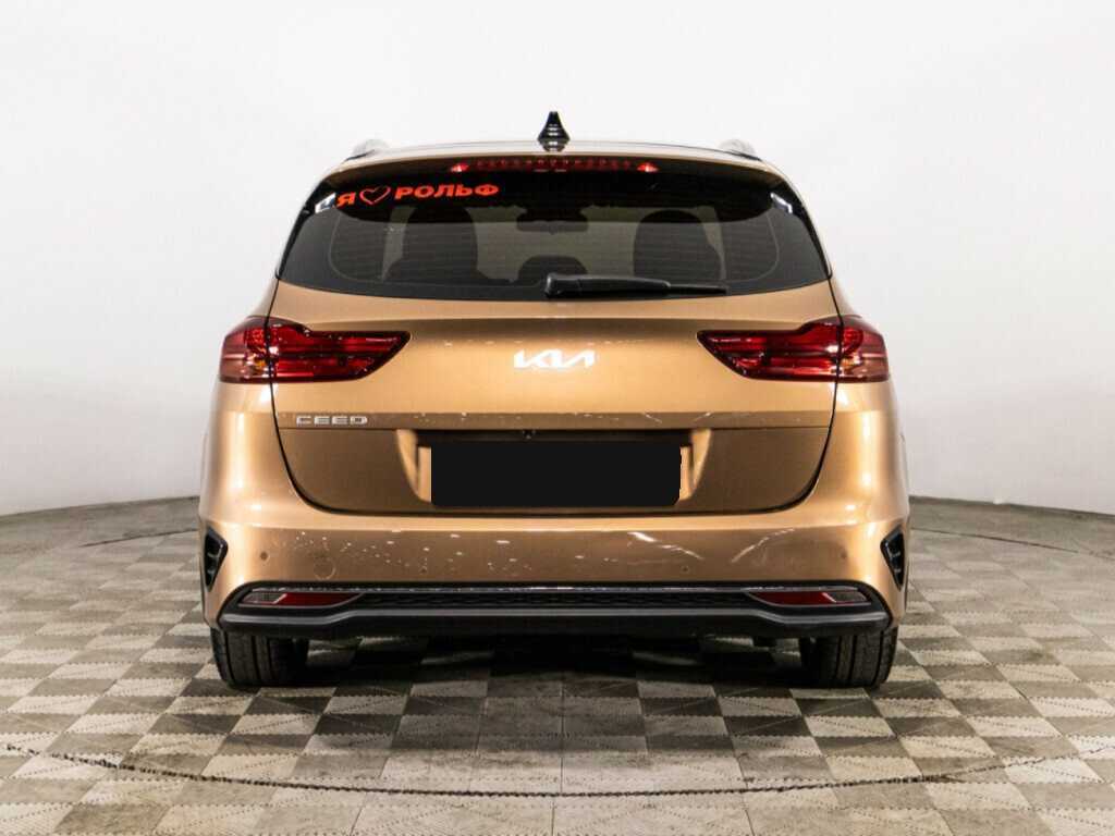 Kia Ceed с пробегом — 2021 год. Фото: #5