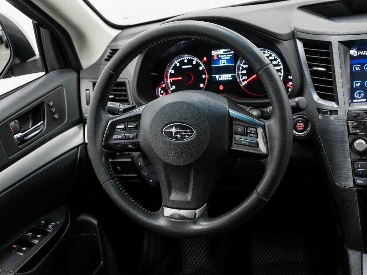 Subaru Outback с пробегом — 2012 год. Фото: #11