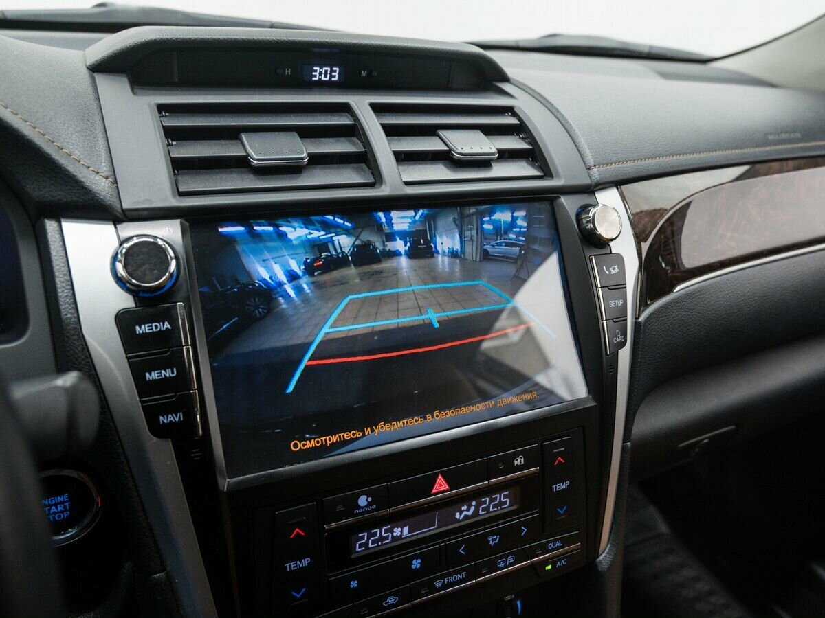 Toyota Camry с пробегом — 2017 год. Фото: #16