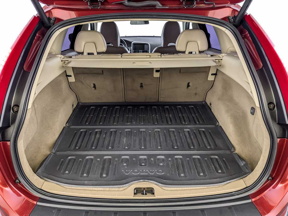 Volvo XC60 с пробегом — 2013 год. Фото: #9