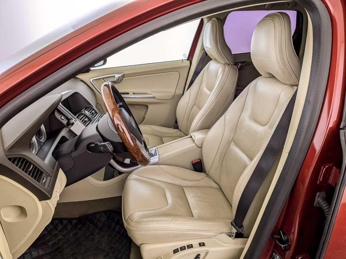 Volvo XC60 с пробегом — 2013 год. Фото: #17