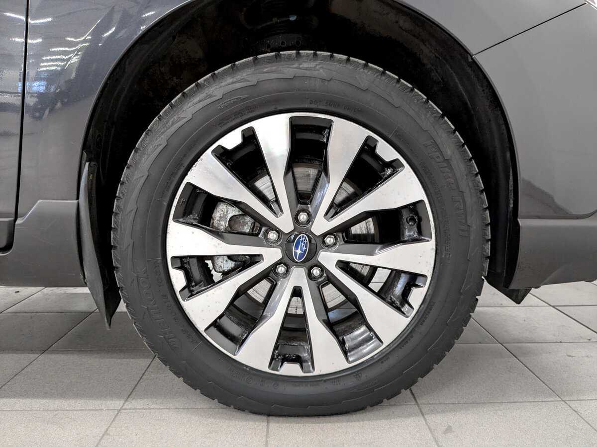 Subaru Outback с пробегом — 2015 год. Фото: #17