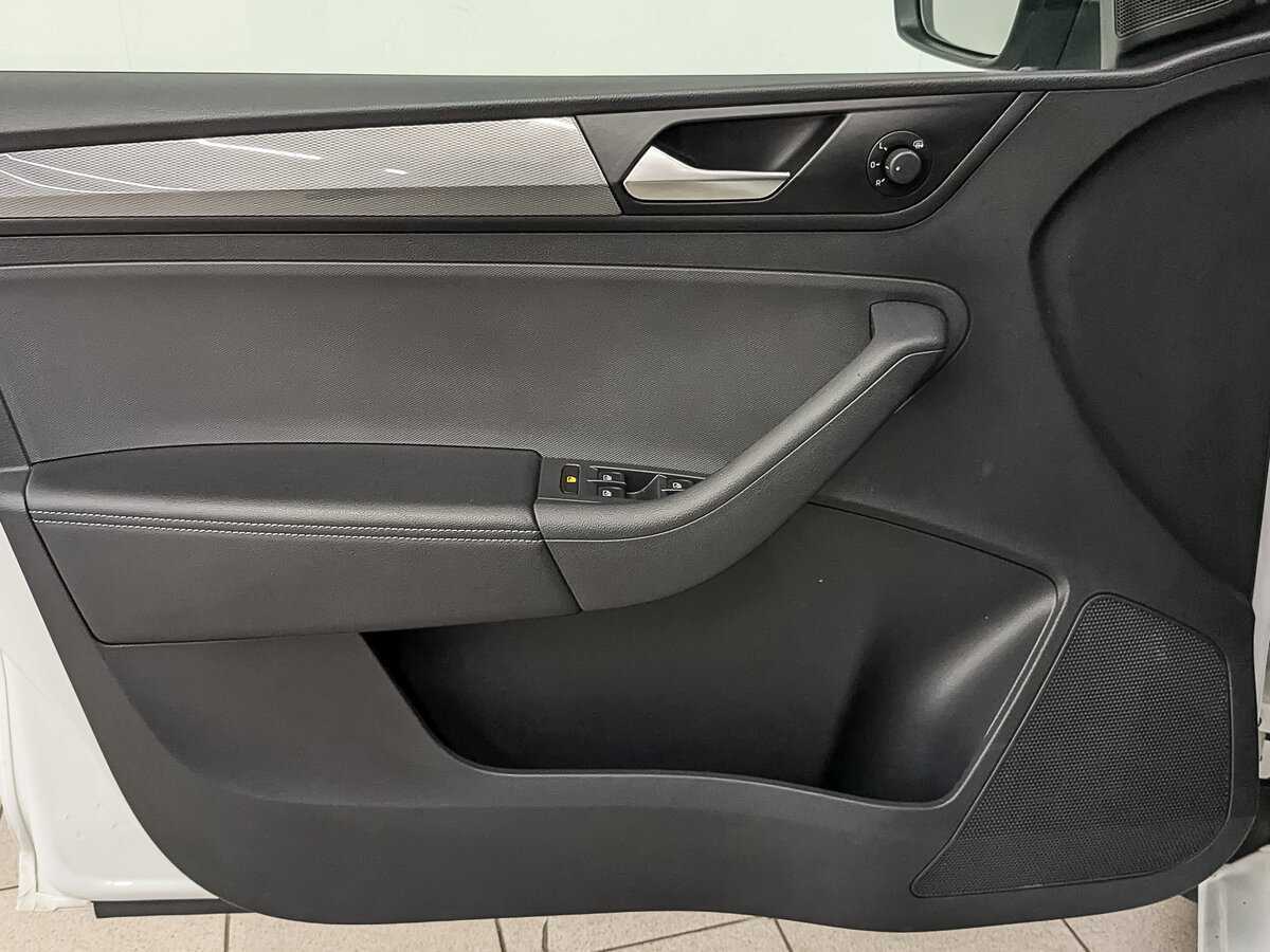 Volkswagen Polo с пробегом — 2021 год. Фото: #18