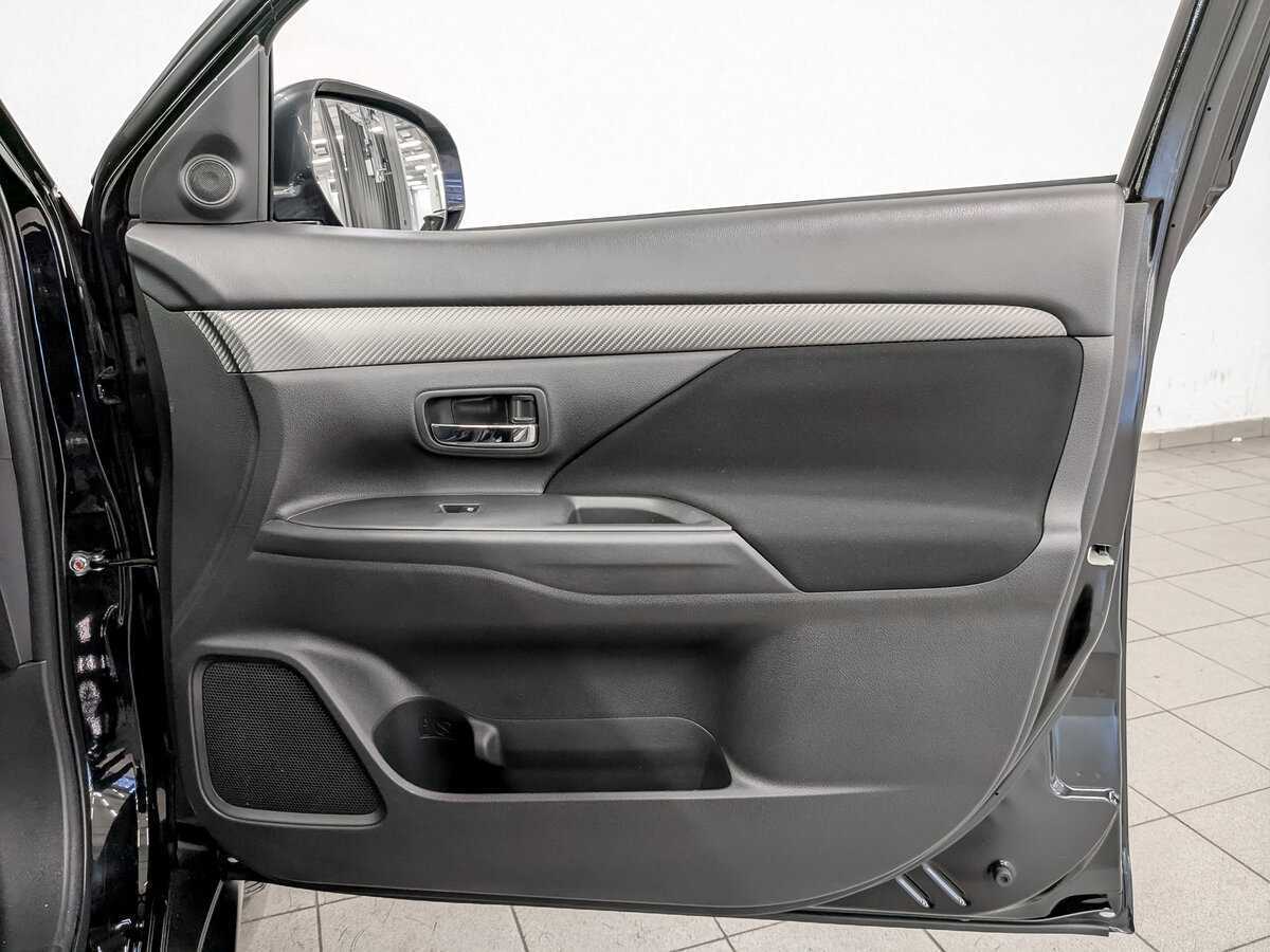 Mitsubishi Outlander с пробегом — 2018 год. Фото: #21