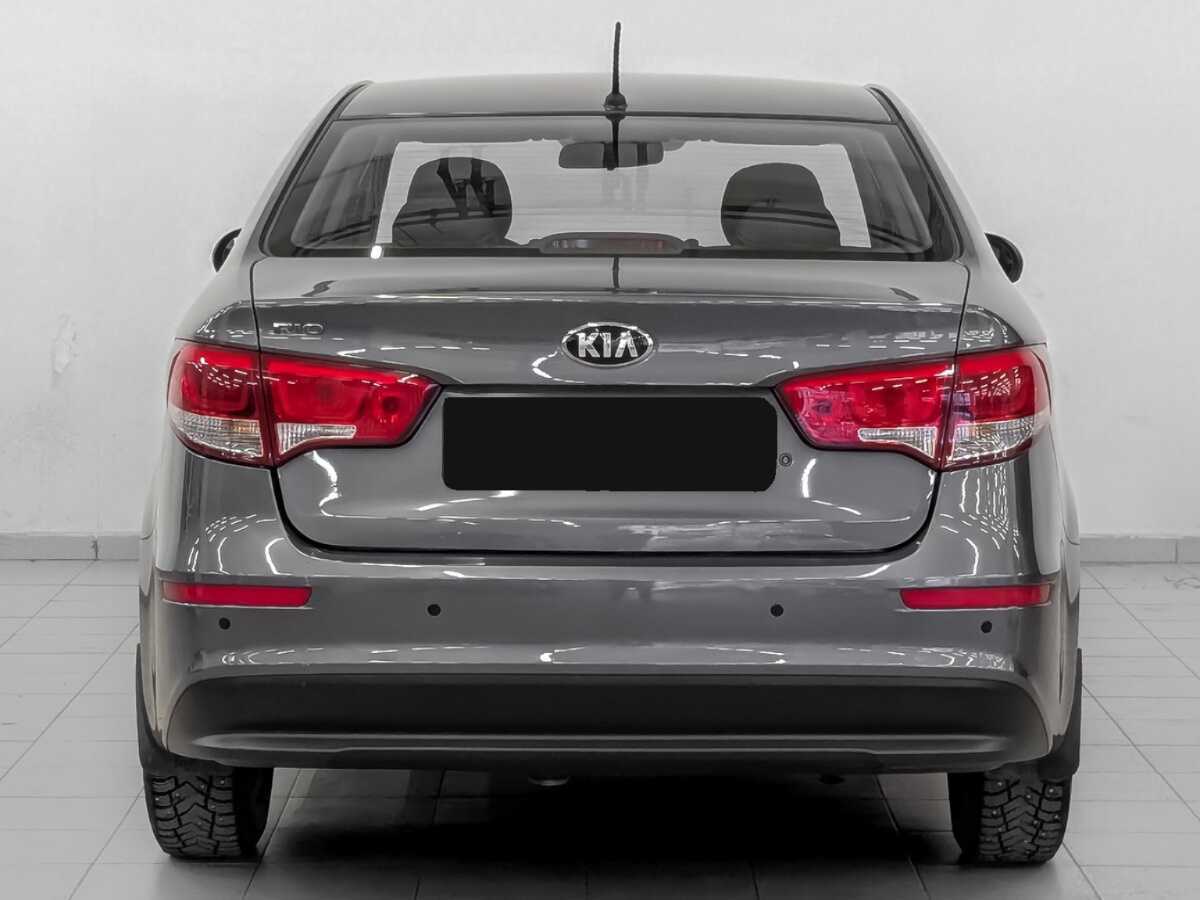 Kia Rio с пробегом — 2015 год. Фото: #5
