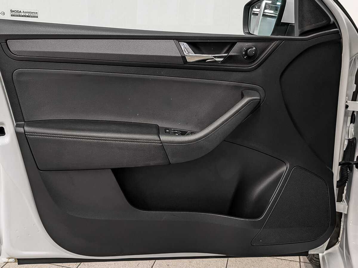 Skoda Rapid с пробегом — 2020 год. Фото: #16