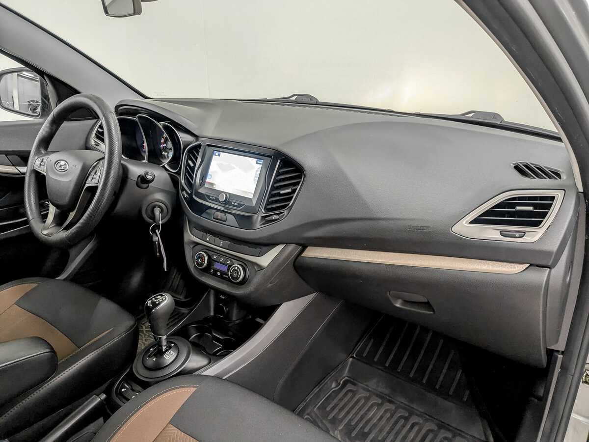 Lada (ВАЗ) Vesta с пробегом — 2017 год. Фото: #10