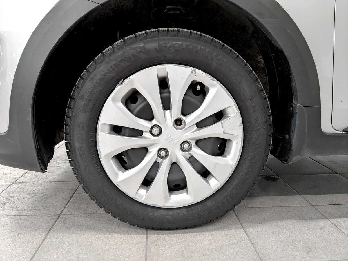 Kia Rio с пробегом — 2020 год. Фото: #17