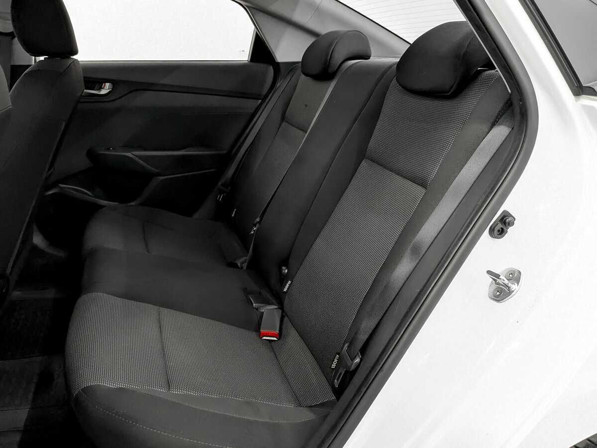 Hyundai Solaris с пробегом — 2019 год. Фото: #11