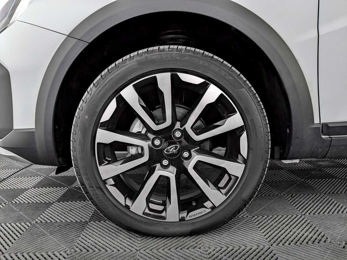 Lada (ВАЗ) Vesta с пробегом — 2024 год. Фото: #17