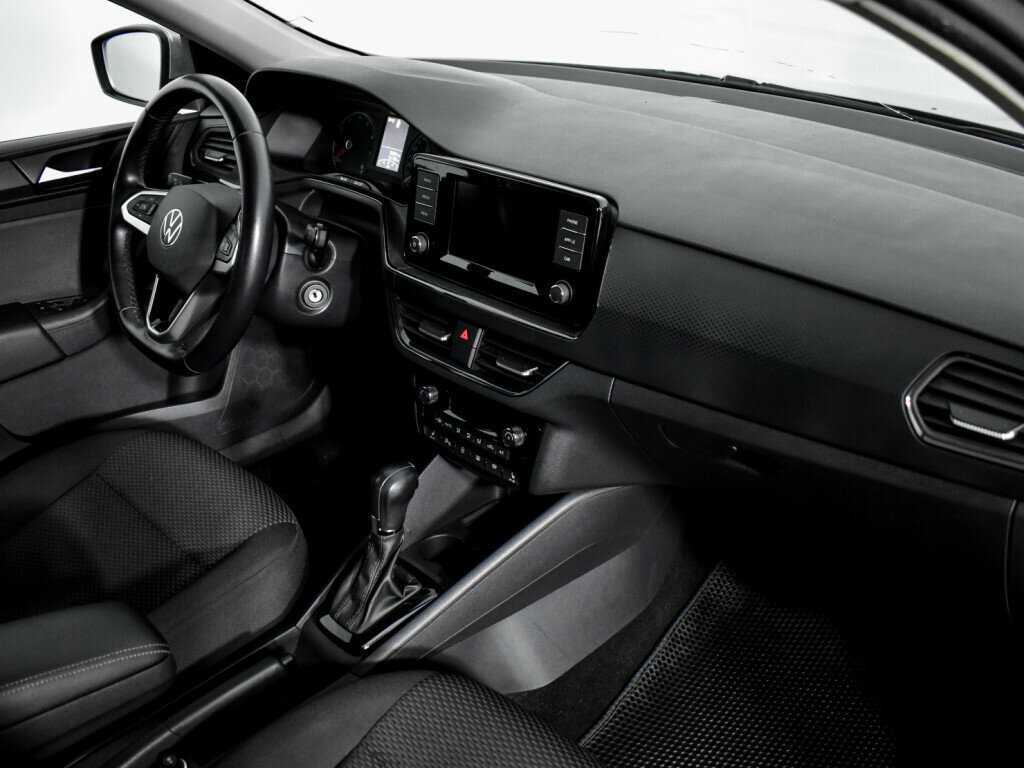 Volkswagen Polo с пробегом — 2021 год. Фото: #12