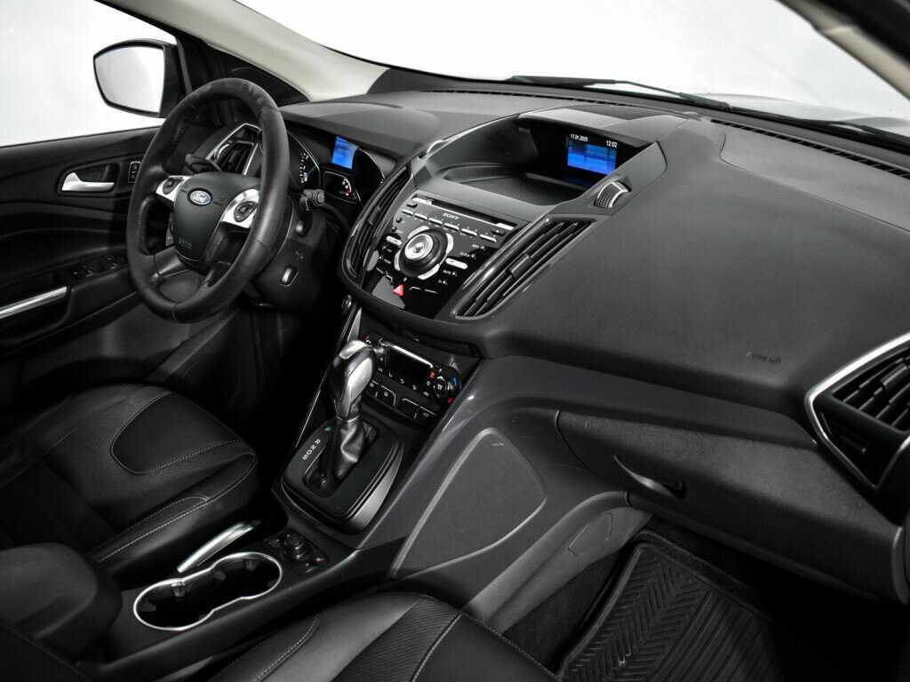 Ford Kuga с пробегом — 2013 год. Фото: #12