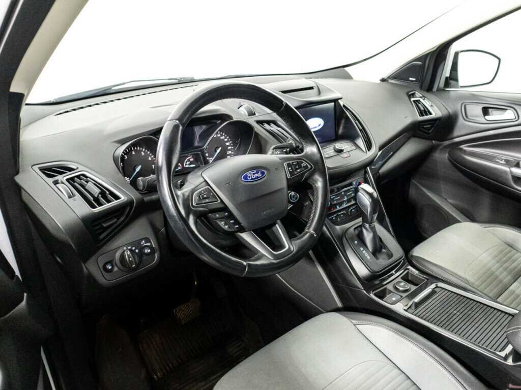 Ford Kuga с пробегом — 2017 год. Фото: #10