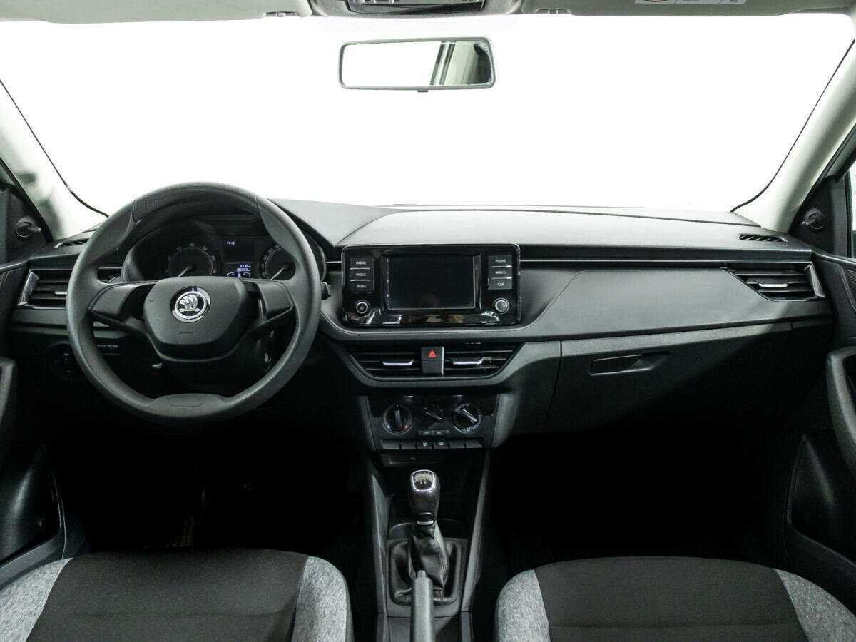 Skoda Rapid с пробегом — 2021 год. Фото: #12