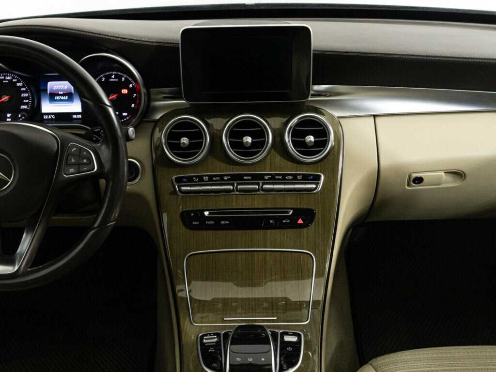 Mercedes-Benz C-Класс с пробегом — 2015 год. Фото: #13