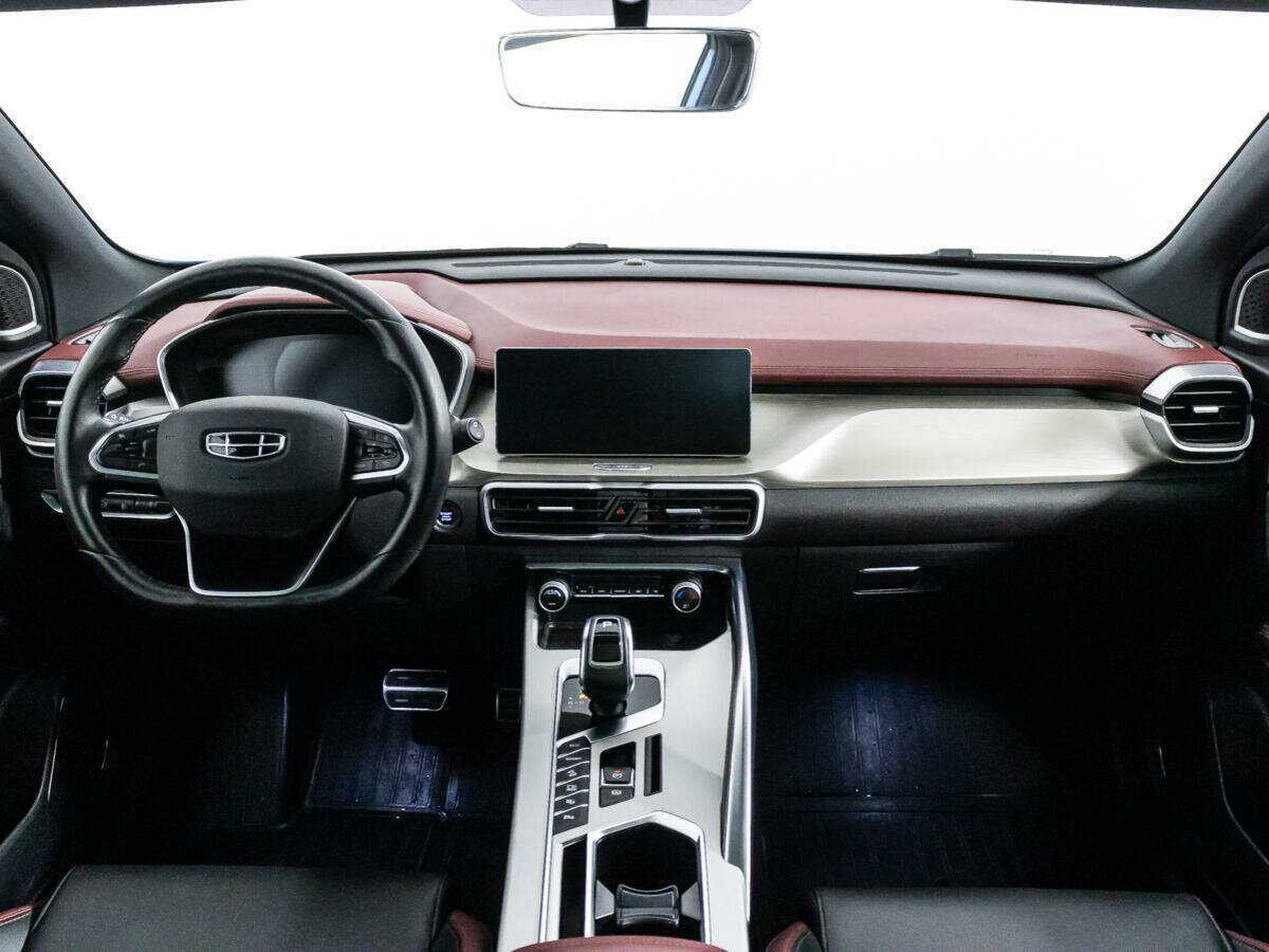 Geely Coolray с пробегом — 2022 год. Фото: #12