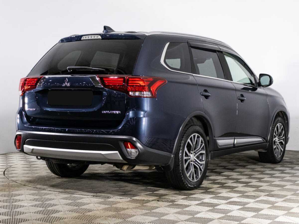 Mitsubishi Outlander с пробегом — 2018 год. Фото: #4