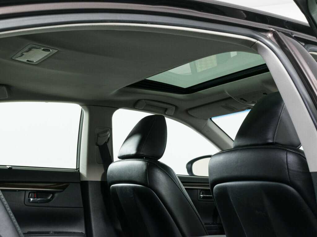 Lexus ES с пробегом — 2013 год. Фото: #9