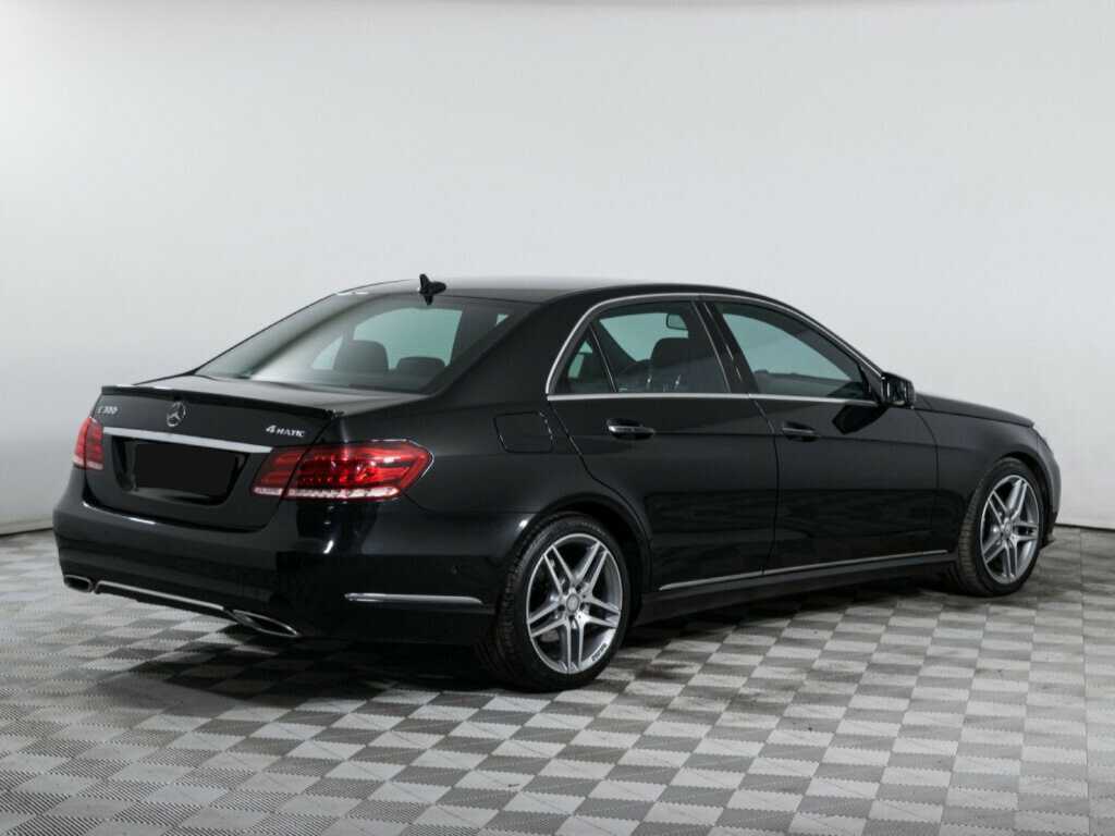 Mercedes-Benz E-Класс с пробегом — 2013 год. Фото: #3