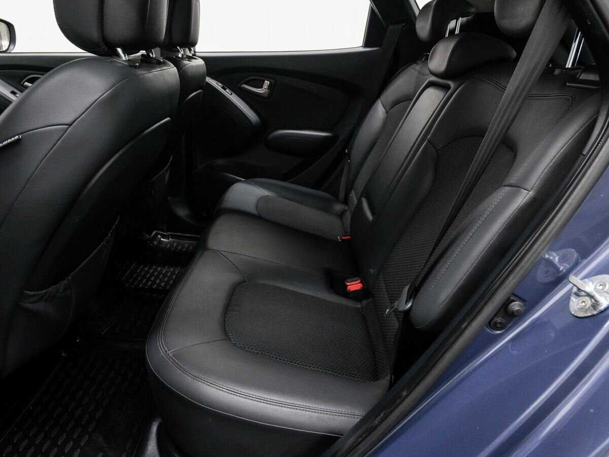 Hyundai ix35 с пробегом — 2012 год. Фото: #10