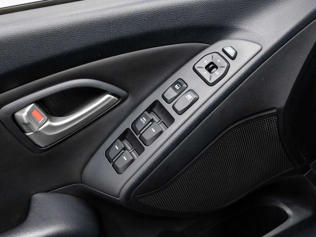 Hyundai ix35 с пробегом — 2012 год. Фото: #13