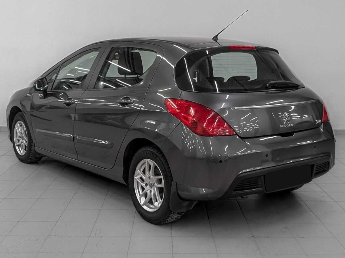 Peugeot 308 с пробегом — 2012 год. Фото: #6