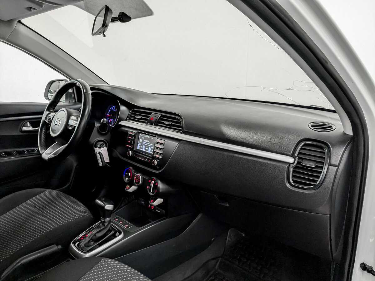Kia Rio с пробегом — 2020 год. Фото: #10