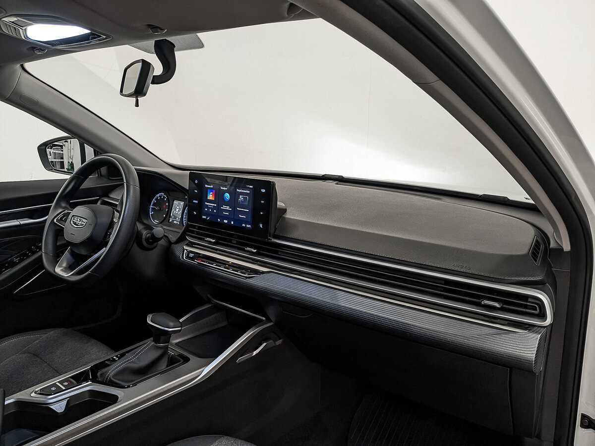 Geely Emgrand с пробегом — 2024 год. Фото: #10