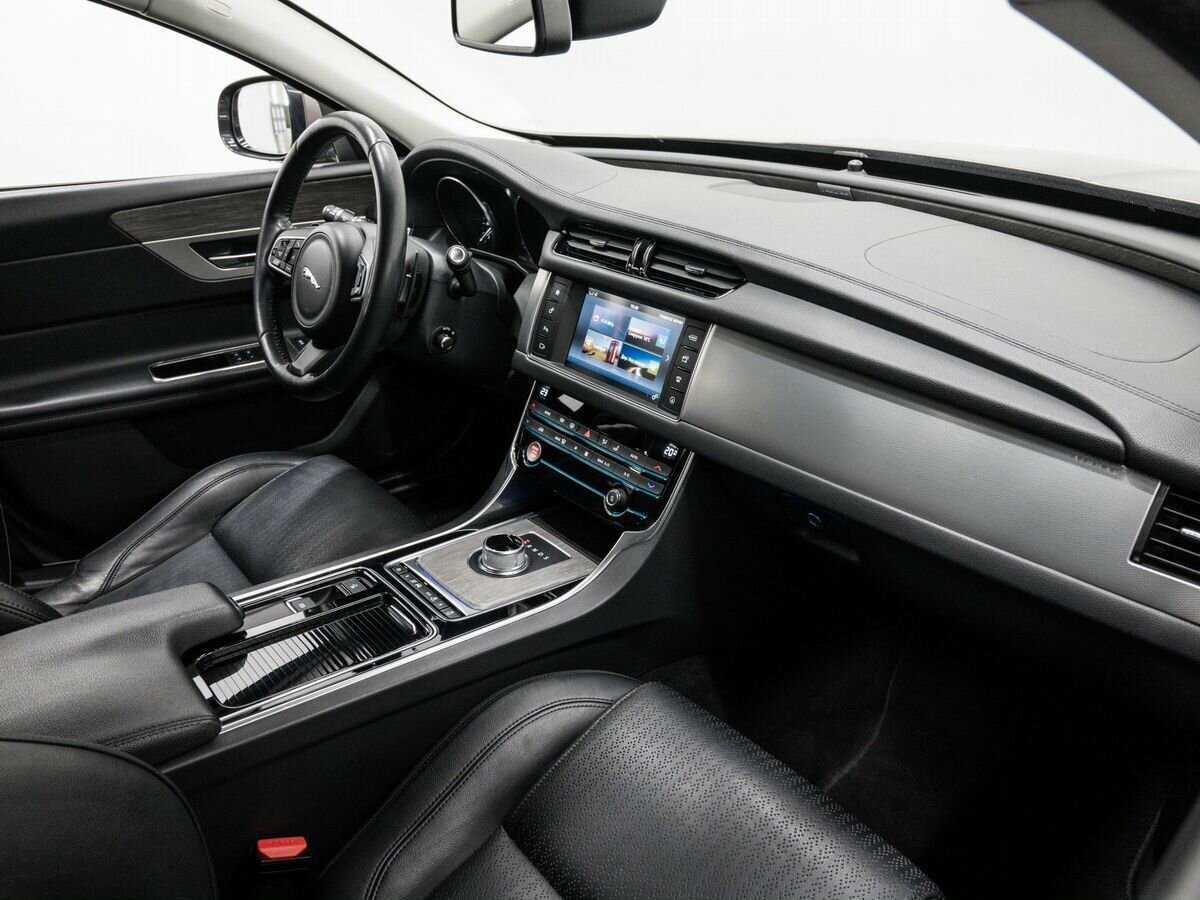 Jaguar XF с пробегом — 2016 год. Фото: #7