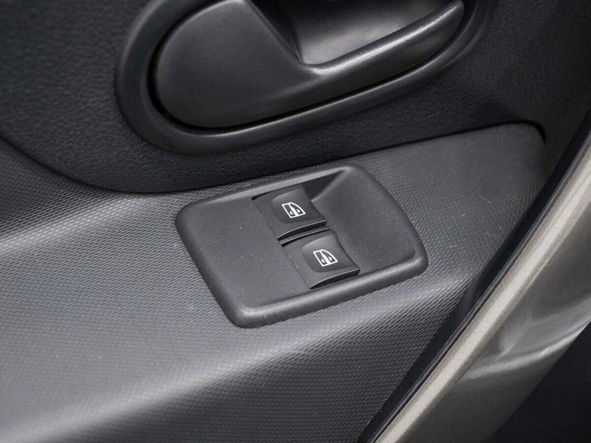 Renault Sandero с пробегом — 2020 год. Фото: #15