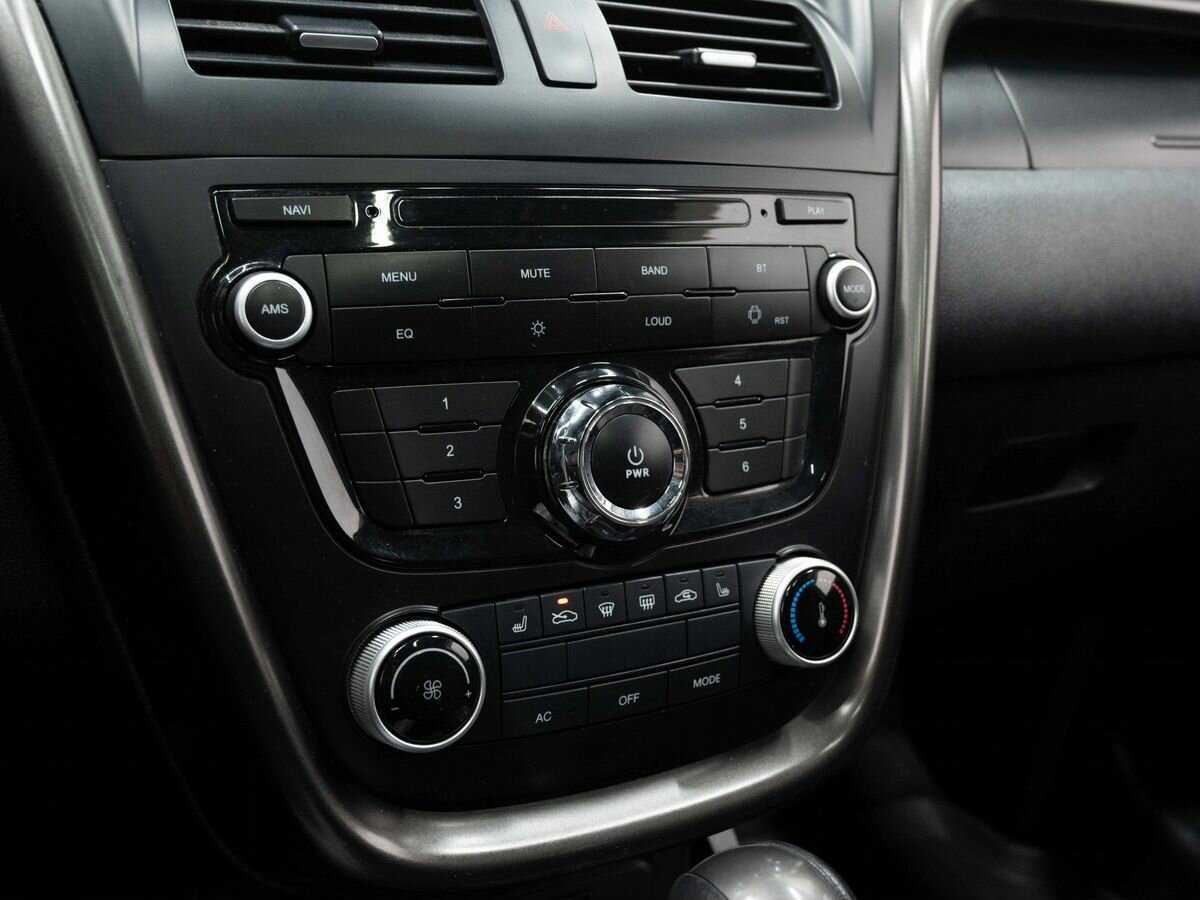 FAW Besturn X80 с пробегом — 2017 год. Фото: #19