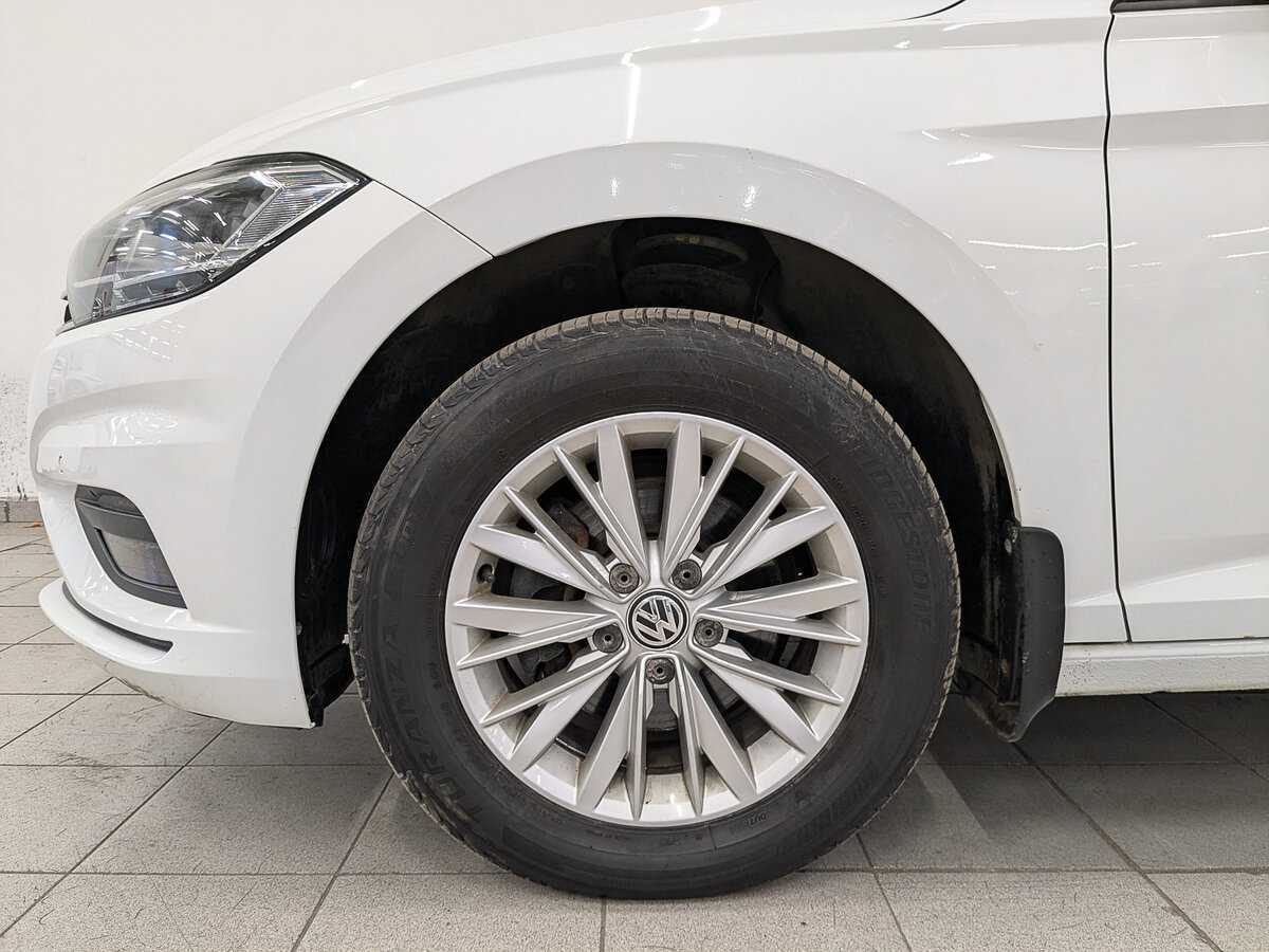 Volkswagen Jetta с пробегом — 2020 год. Фото: #11