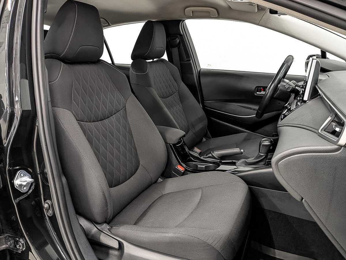 Toyota Corolla с пробегом — 2019 год. Фото: #23