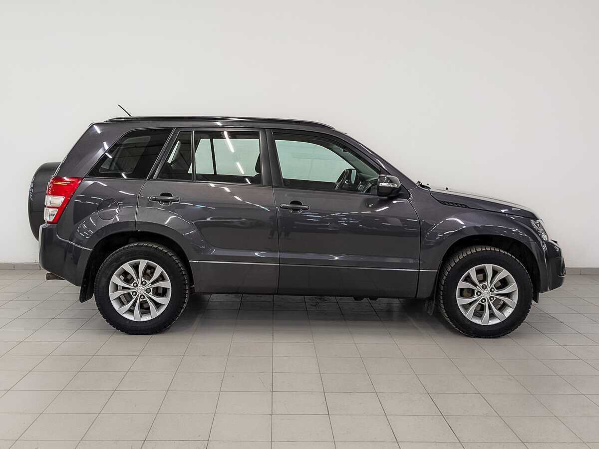 Suzuki Grand Vitara с пробегом — 2013 год. Фото: #3