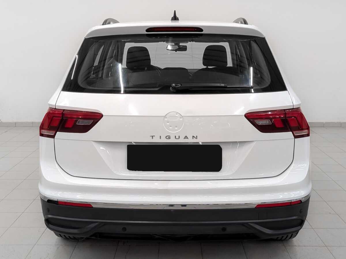 Volkswagen Tiguan с пробегом — 2021 год. Фото: #5