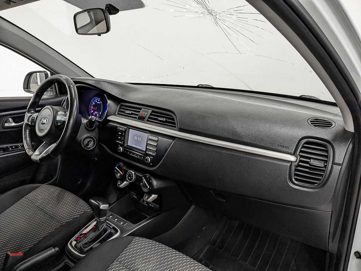 Kia Rio с пробегом — 2020 год. Фото: #11