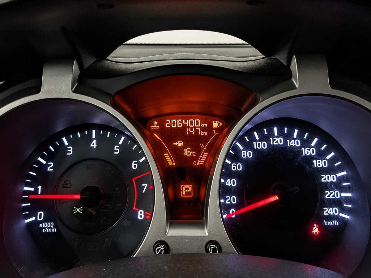 Nissan Juke с пробегом — 2014 год. Фото: #15