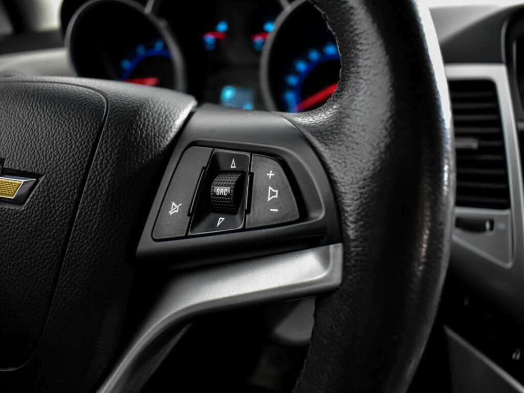 Chevrolet Cruze с пробегом — 2012 год. Фото: #14