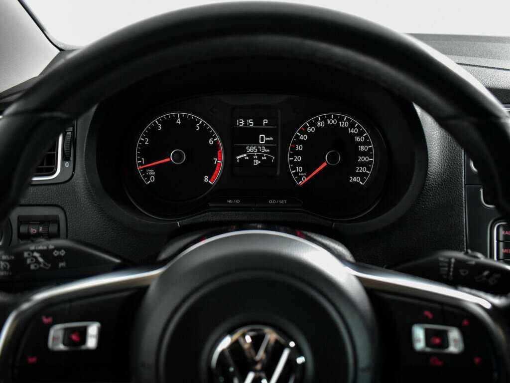 Volkswagen Polo с пробегом — 2019 год. Фото: #16