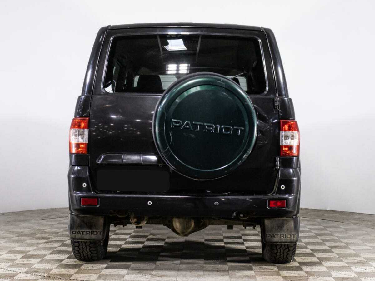 УАЗ Patriot с пробегом — 2015 год. Фото: #4