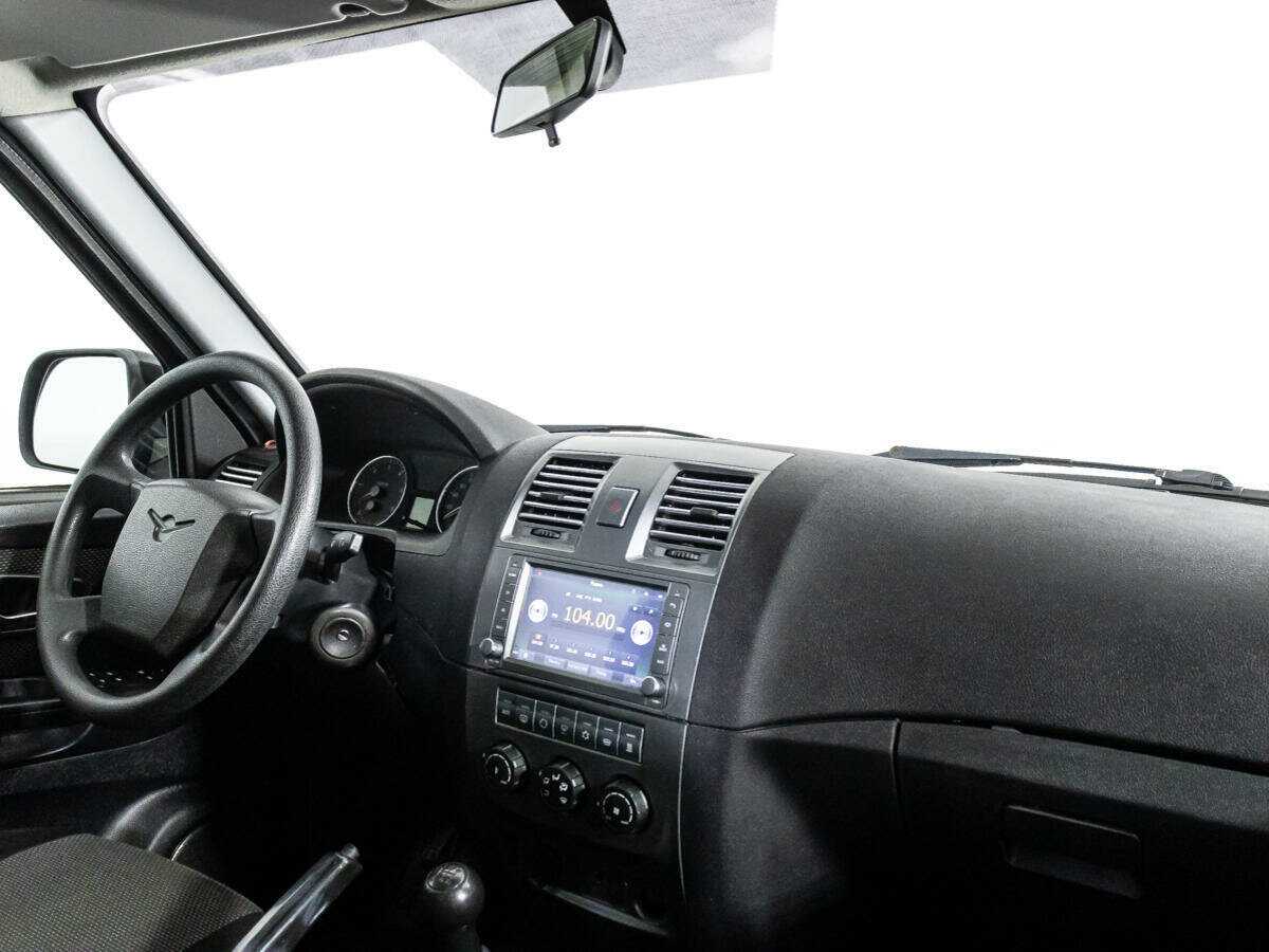 УАЗ Patriot с пробегом — 2015 год. Фото: #6