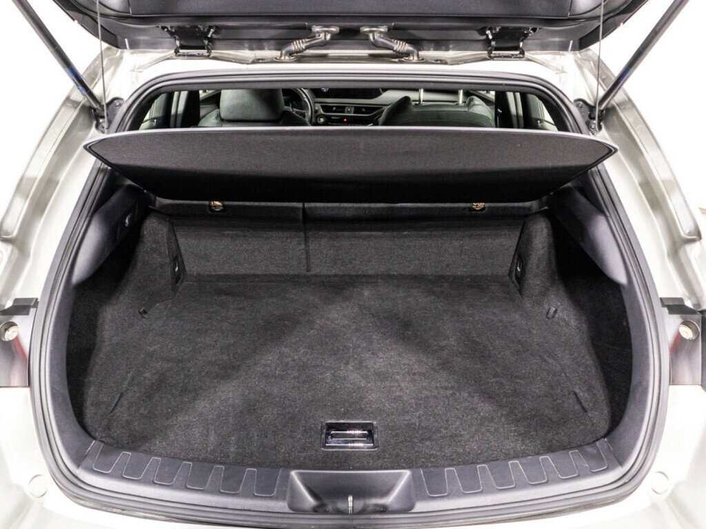 Lexus UX с пробегом — 2019 год. Фото: #14