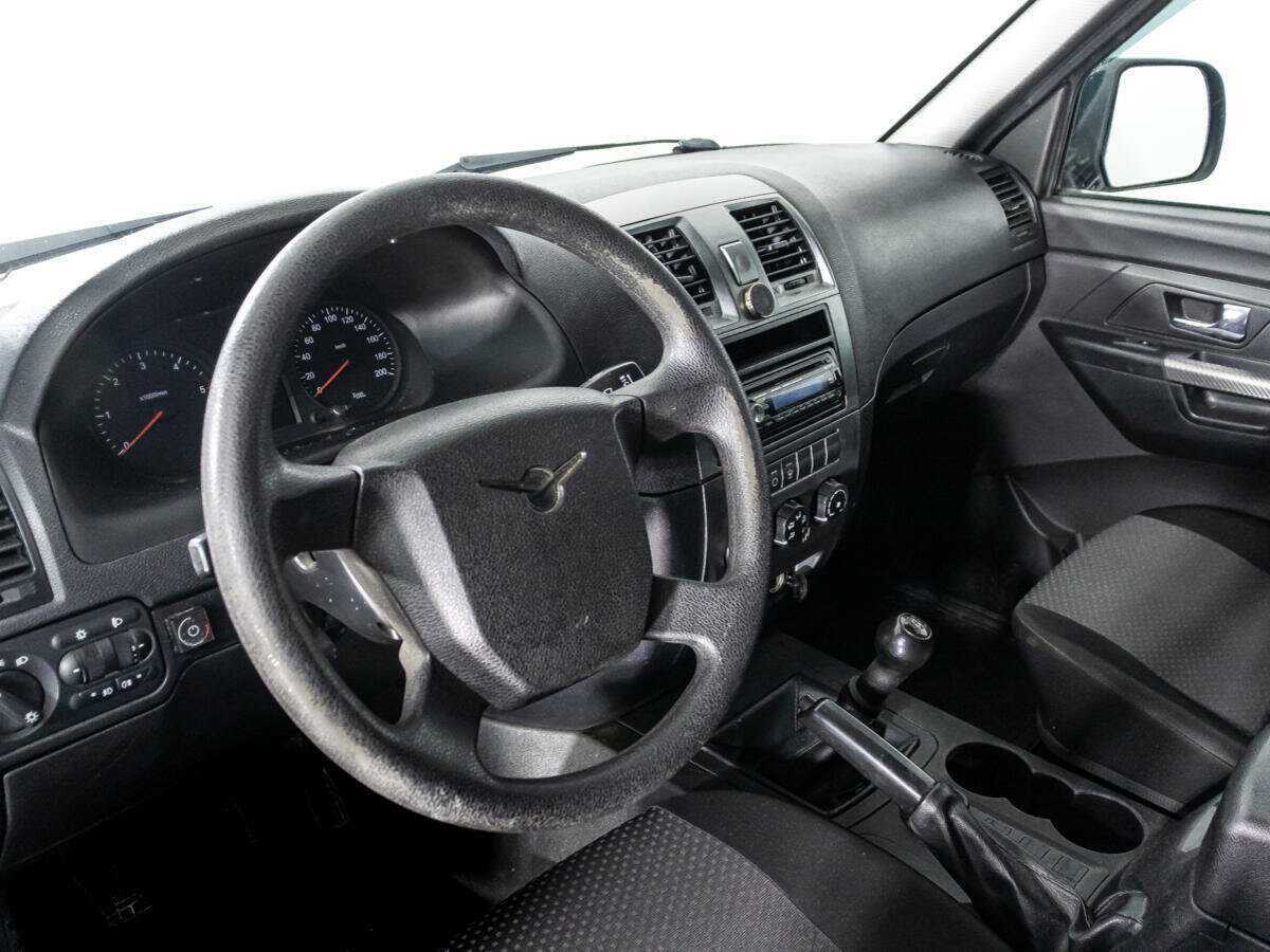 УАЗ Patriot с пробегом — 2016 год. Фото: #10