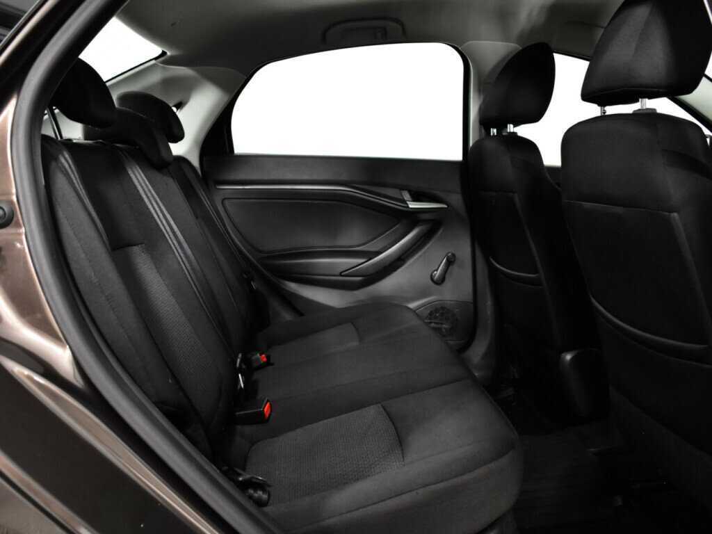 Lada (ВАЗ) Vesta с пробегом — 2016 год. Фото: #9